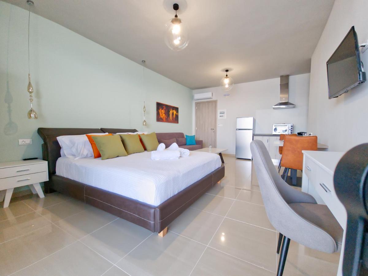 Epipleon Luxury Suites -105- Δωμάτιο 35Τμ Με Βεράντα 35Τμ Μπροστά Στη Θάλασσα Nafpaktos Exteriér fotografie